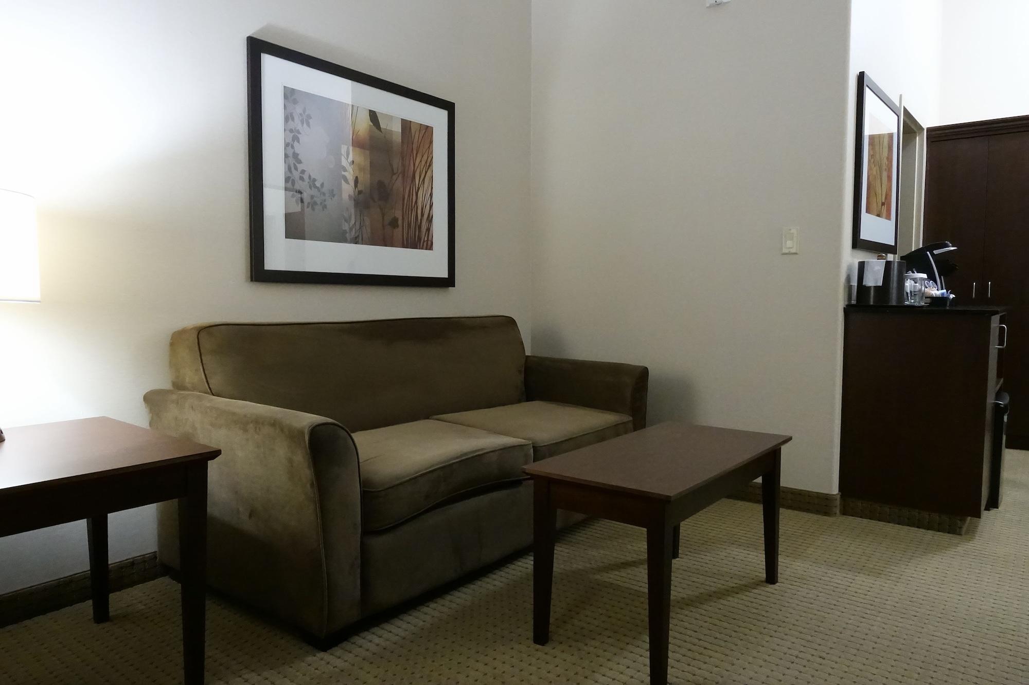 Готель Ramada By Wyndham Weyburn Екстер'єр фото